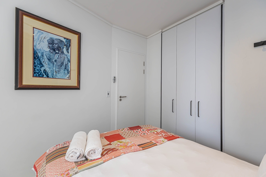 1 Bedroom Property for Sale in Sea Point Western Cape